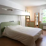 Отель Ibis Budget Centre Les Ports 2*