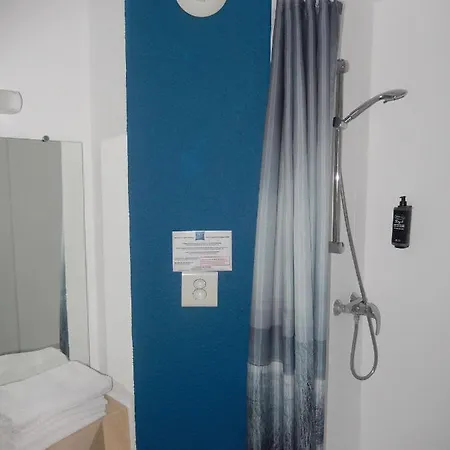 Ibis Budget Centre Les Ports 호텔