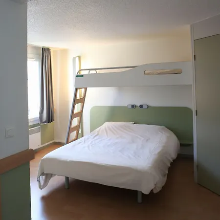 Ibis Budget Centre Les Ports Hotel 2*