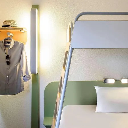 Ibis Budget Centre Les Ports 호텔