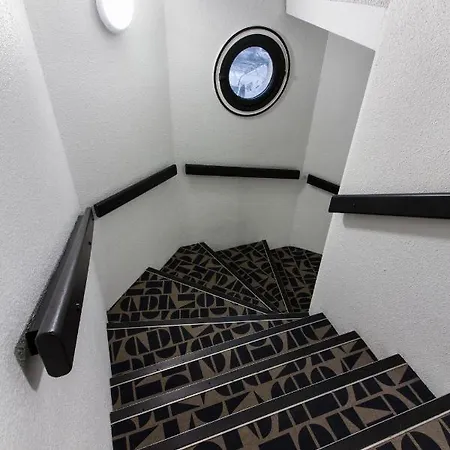 Ibis Budget Centre Les Ports Hotel 2*