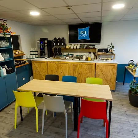 Ibis Budget Centre Les Ports 2*