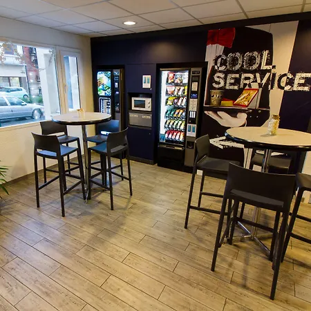 Ibis Budget Centre Les Ports Hotel 2*