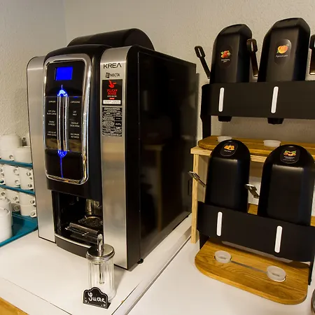 Ibis Budget Centre Les Ports Hotel 2*