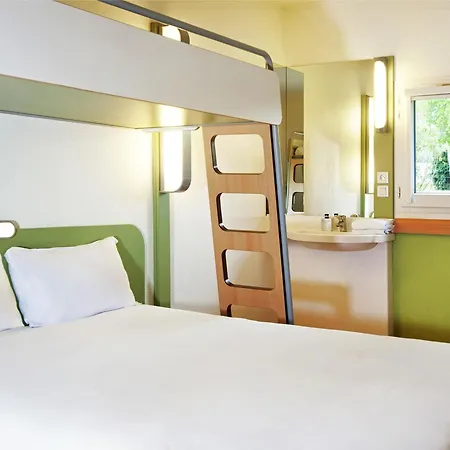 Ibis Budget Centre Les Ports 2*
