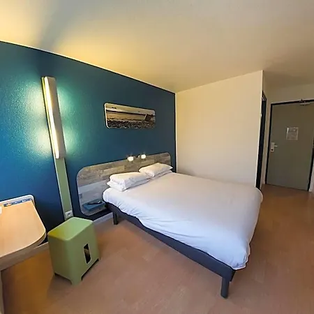 Ibis Budget Centre Les Ports فندق