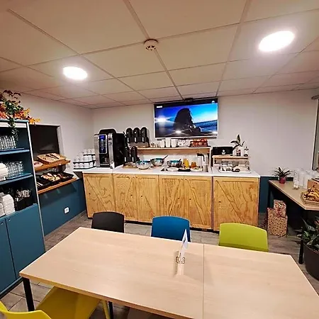 Ibis Budget Centre Les Ports Отель