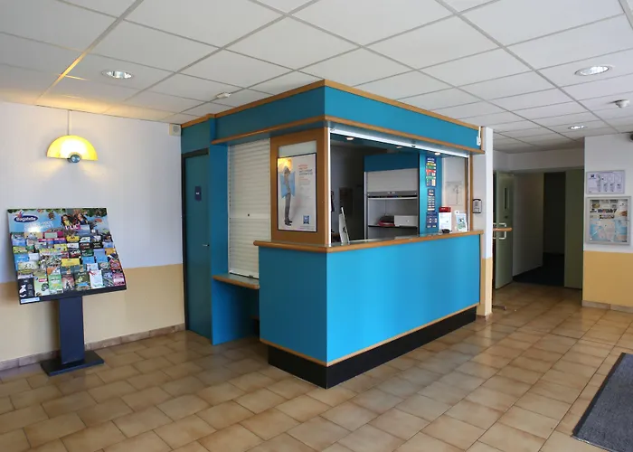 Hotel Ibis Budget Centre Les Ports