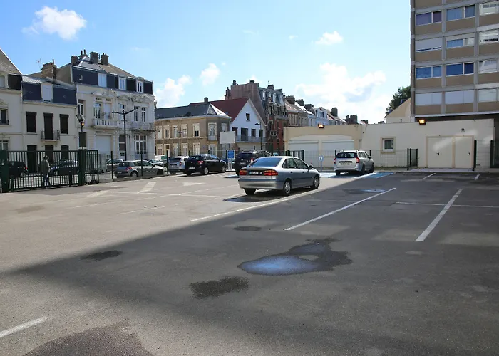 Hotel Ibis Budget Centre Les Ports 2*